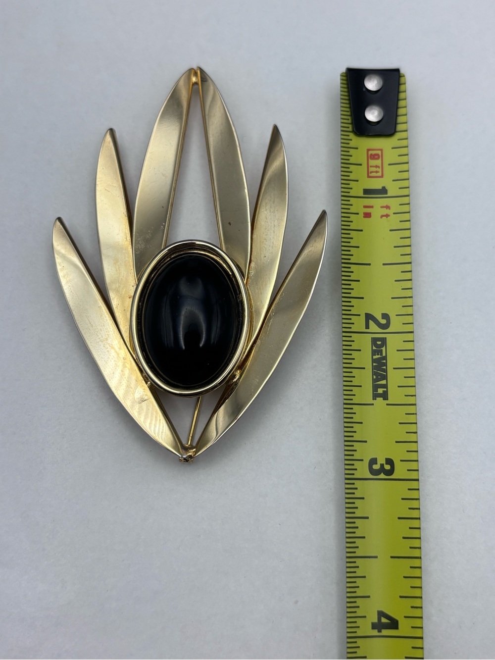 Vintage Large Gold Leaf Brooch Black Cabochon - Picture 10 of 10